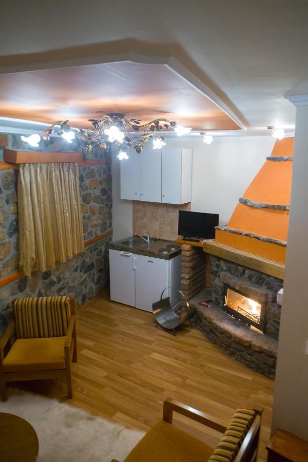 Exohiko Hotel *