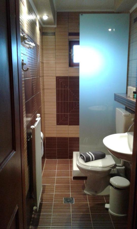 Exohiko Hotel *